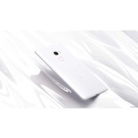 Телефон Xiaomi Mi Mix 2 SE 8GB/128GB (белый)