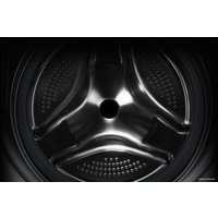 Стирально-сушильная машина LG LSWD100