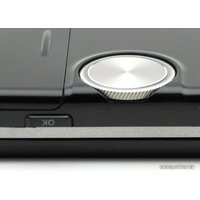 Кнопочный телефон LG KF700