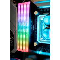 Оперативная память Crucial Ballistix Max 2x8GB DDR4 PC4-32000 BLM2K8G40C18U4BL