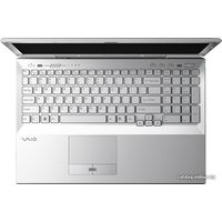 Ноутбук Sony VAIO VPC-SE1E1E/S