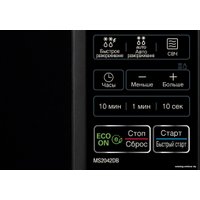 Микроволновая печь LG MS2042DB
