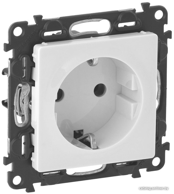 Розетка Legrand Valena Life 753420 (белый)