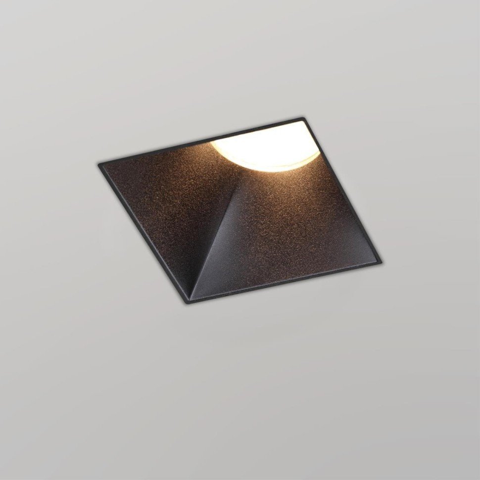 

Точечный светильник Novotech Nimbus 370998