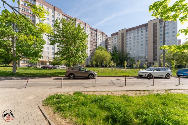 3-комн. квартира — Минск, улица Сергея Есенина, 61