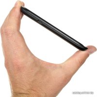 Телефон HTC Desire V