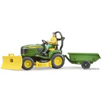 Набор Bruder John Deere с прицепом и фигуркой 62104