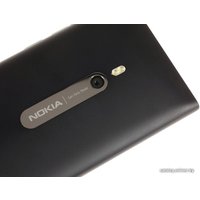 Телефон Nokia Lumia 800