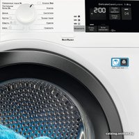 Сушильная машина Electrolux EW8HR458B