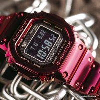 Наручные часы Casio G-Shock GMW-B5000RD-4E