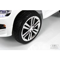 Детский электромобиль RiverToys М555БХ (белый)