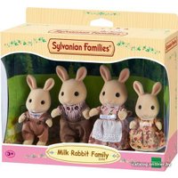 Набор фигурок Sylvanian Families Семья Молочных Кроликов 4108