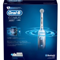 Электрическая зубная щетка Oral-B Genius 8000 D701.515.5XC (белый) 4210201277361