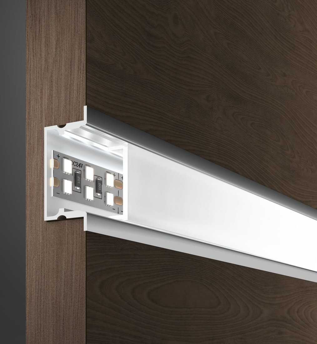 

Алюминиевый профиль Elektrostandard для трехрядной LED ленты LL-2-ALP019 a062732