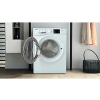Стиральная машина Whirlpool WRSB 7259 WS EU