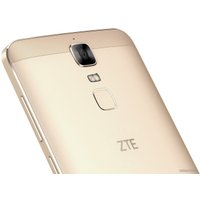 Телефон ZTE Blade A610 Plus Gold