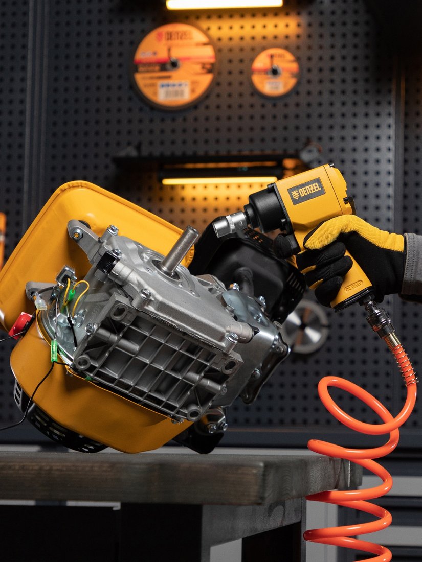 Пневматический гайковерт Denzel IWS550 Compact