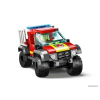 Конструктор LEGO City 60393 Спасательный пожарный внедорожник