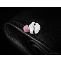 Bluetooth гарнитура Hoco E7 (белый)