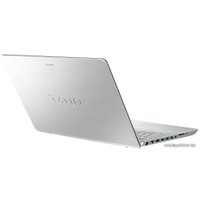 Ноутбук Sony VAIO SVF15A1Z2RS