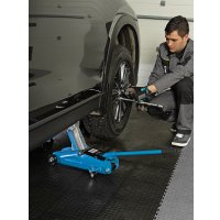 Подкатной домкрат Stels 51127 2т