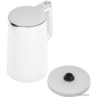Электрический чайник Midea MK-8082