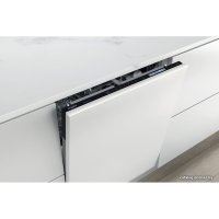 Встраиваемая посудомоечная машина Whirlpool WIF 5O41 PLEGTS