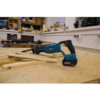 Сабельная пила Bort BRS-21LI-FD (с 2-мя АКБ)