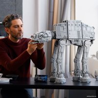 Конструктор LEGO Star Wars 75313 AT-AT