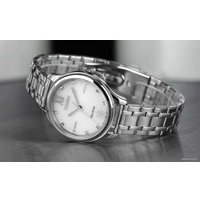 Наручные часы Citizen EM0500-73A