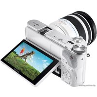 Беззеркальный фотоаппарат Samsung NX300 Kit 18-55mm