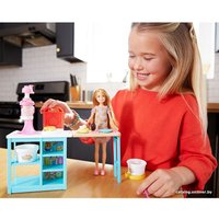 Кукла Barbie Breakfast Playset with Stacie Doll FRH74