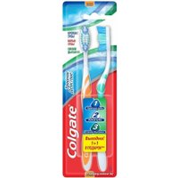 Набор зубных щеток Colgate Тройное действие (2 шт)