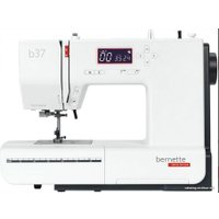Электронная швейная машина Bernina Bernette B37