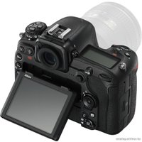 Зеркальный фотоаппарат Nikon D500 Body