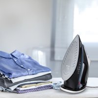 Утюг Vitek VT-8304 BK
