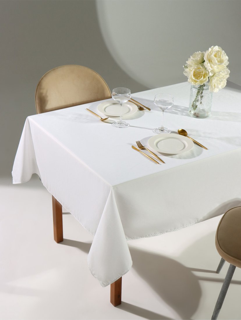 

Скатерть Доляна 10917845 (белый)