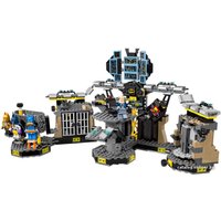 Конструктор LEGO Batman Movie 70909 Нападение на Бэтпещеру