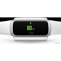 Фитнес-браслет Samsung Galaxy Fit (серебристый)