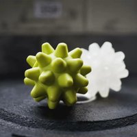 Массажный мяч RumbleRoller Original Beastie Ball