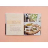 Книга издательства Эксмо. Витамин L. Жизнь с позиции любви (Бордовских Ю.)