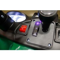 Электромобиль RiverToys Mercedes-Benz AMG GTR HL289 (зеленый)