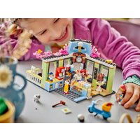 Конструктор LEGO Friends Heartlake City Cafe 42618
