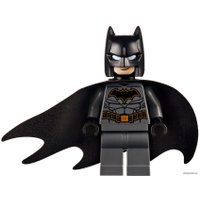 Конструктор LEGO DC Super Heroes 76160 Мобильная база Бэтмена