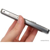 Телефон Samsung S5610
