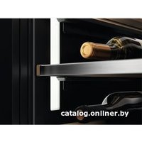 Винный шкаф Electrolux EWUS018B7B