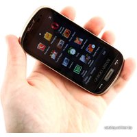 Телефон Samsung B7620 Giorgio Armani