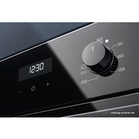 Электрический духовой шкаф Electrolux OEE5C71Z