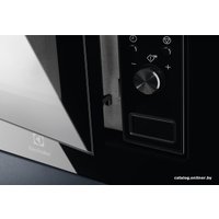 Микроволновая печь Electrolux LMS2173EMX