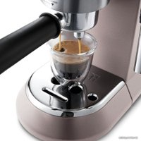 Рожковая кофеварка DeLonghi Dedica Metallics EC785.PK